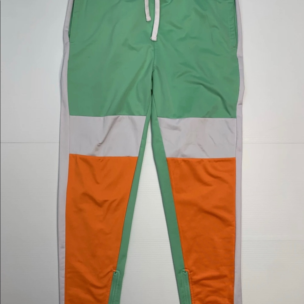 Joggers - Picture 2 of 6